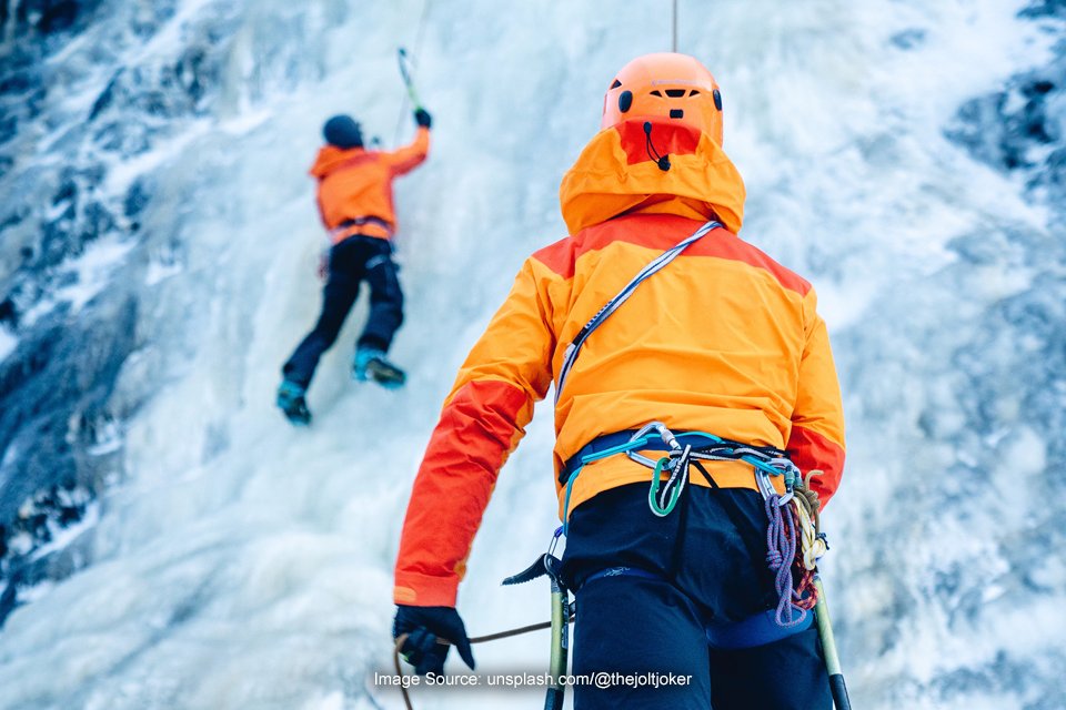 Climbing rock climb climbers capitan el ascend yosemite feet only Climbing rock climb climbers capitan el ascend yosemite feet only