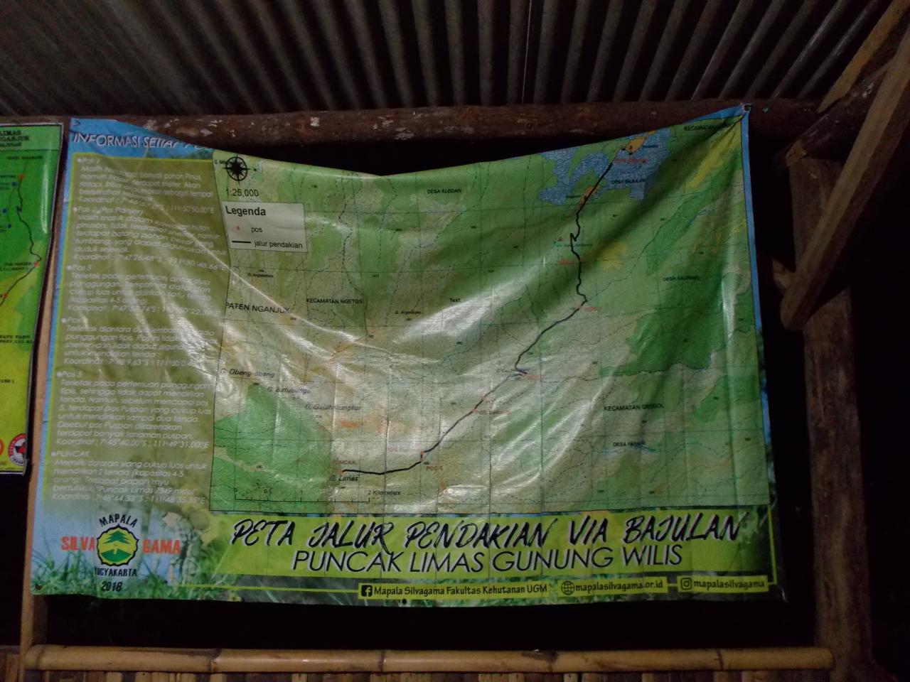 Pendakian gunung di Jawa Timur yang tidak terlalu tinggi dan menantang