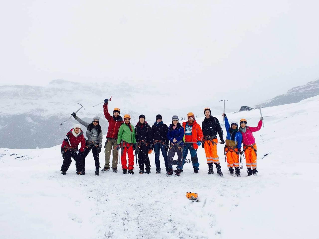 Preparation mountaineers preview Persiapan mendaki gunung di jawa barat untuk pemula pertama kali