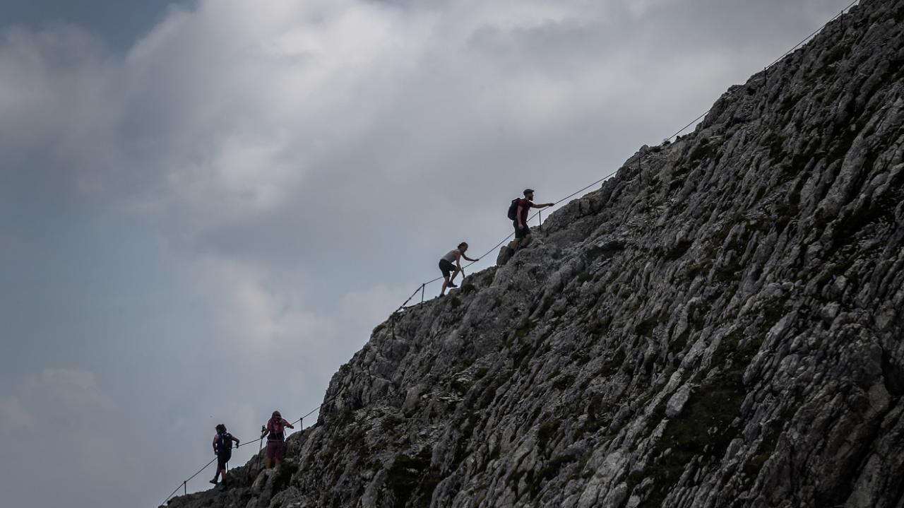 Apakah mendaki gunung hobby yang hanya untuk kalangan kaya