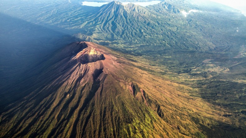 Rute pendakian gunung di Indonesia yang terlengkap dan terbaru