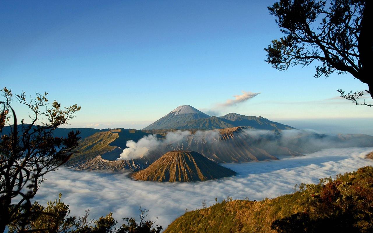 Gunung mana di Indonesia yang punya sunrise paling indah dan terindah?
