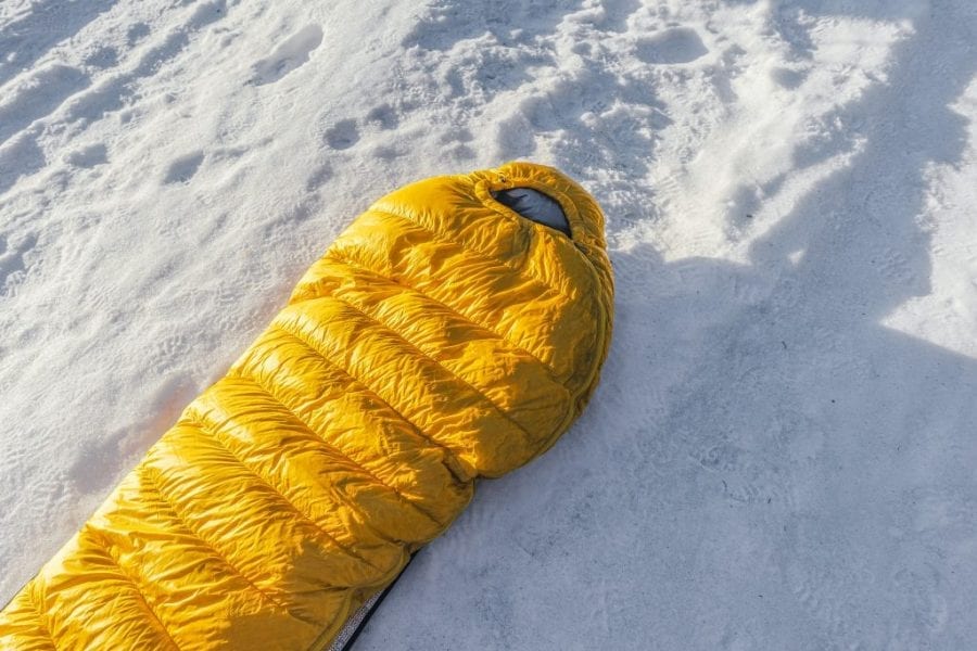 Tips memilih sleeping bag yang nyaman dan hangat untuk backpacking di cuaca dingin